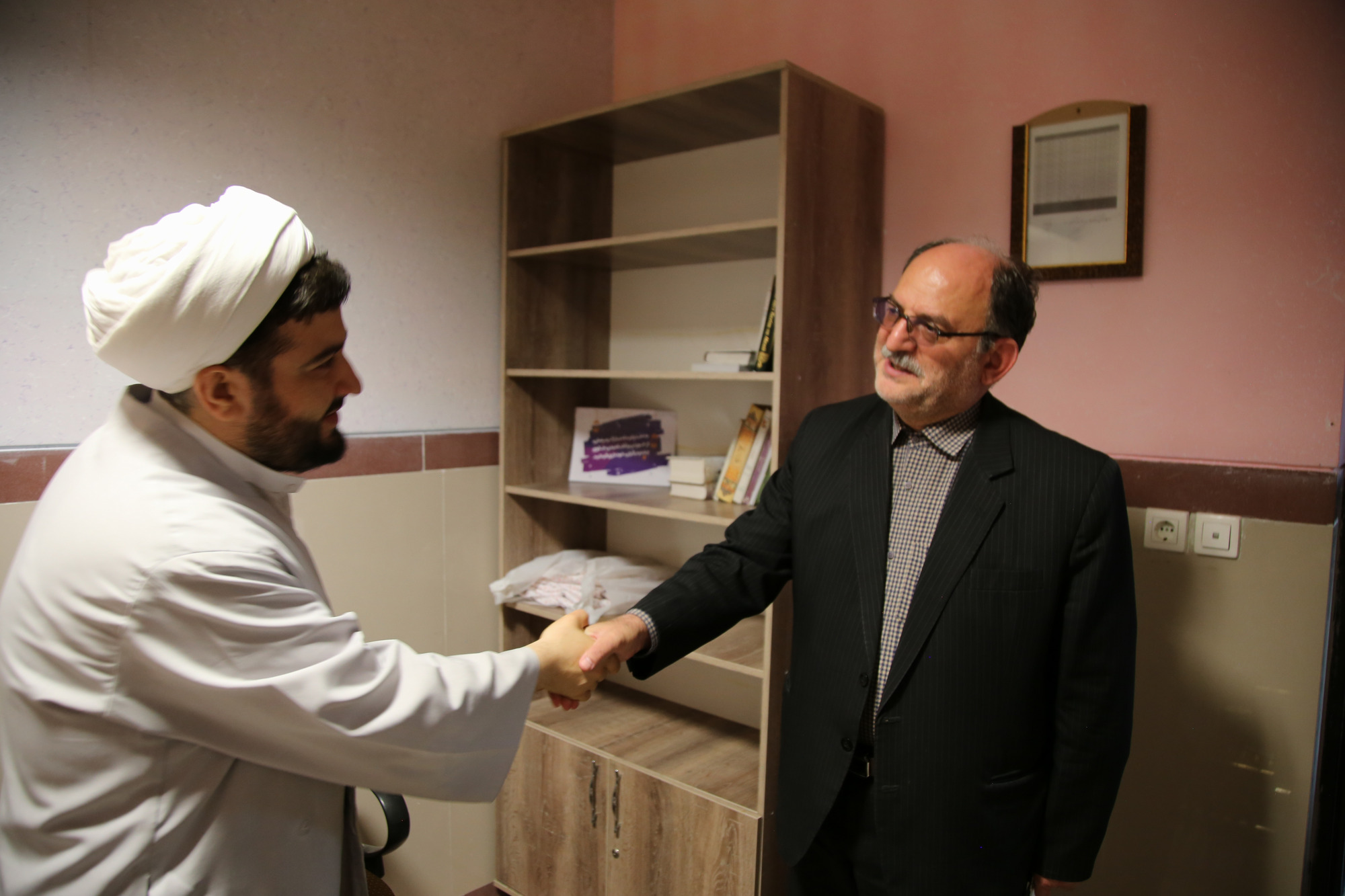 -دانشکده-پرستاری-دومین-مقصد-دکتر-ولی-زاد